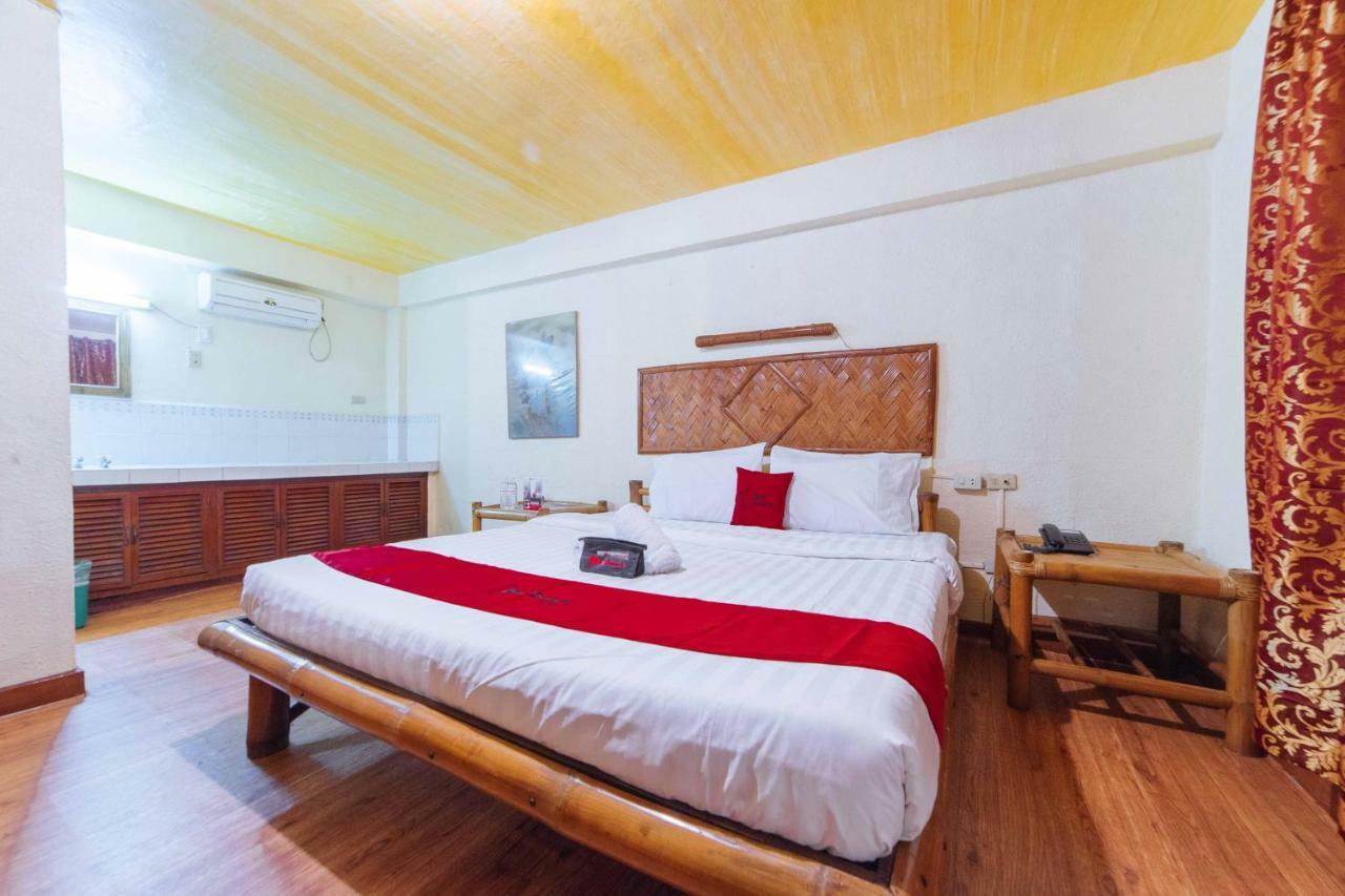 เรดดอร์ซ พรีเมียม แอท คล้าร์กวิว อังเฆลิสซิตี้ Hotel อังเฮเลส ภายนอก รูปภาพ